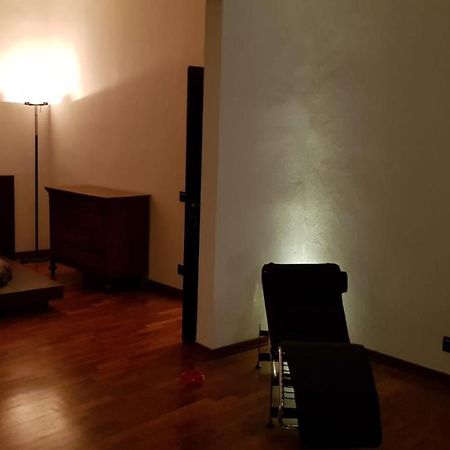 La Casa Con Piscina Riscaldata Interna Anna Luxury Garden Apartment Пиза Екстериор снимка